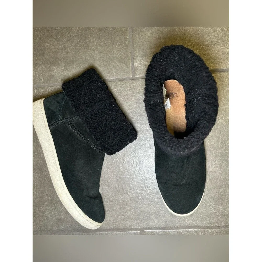 UGG Mika Black Suede Slip On Winter Cuffed Sneaker Snow Boots Womens Shoe Size 8